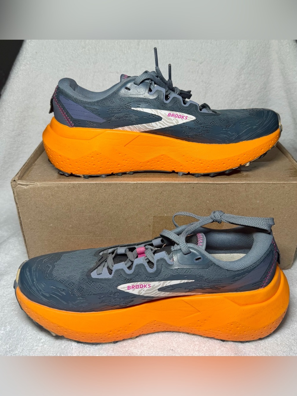 Brooks Caldera 6 Women’s Trail Running Shoes – Size 8 B (Medium)